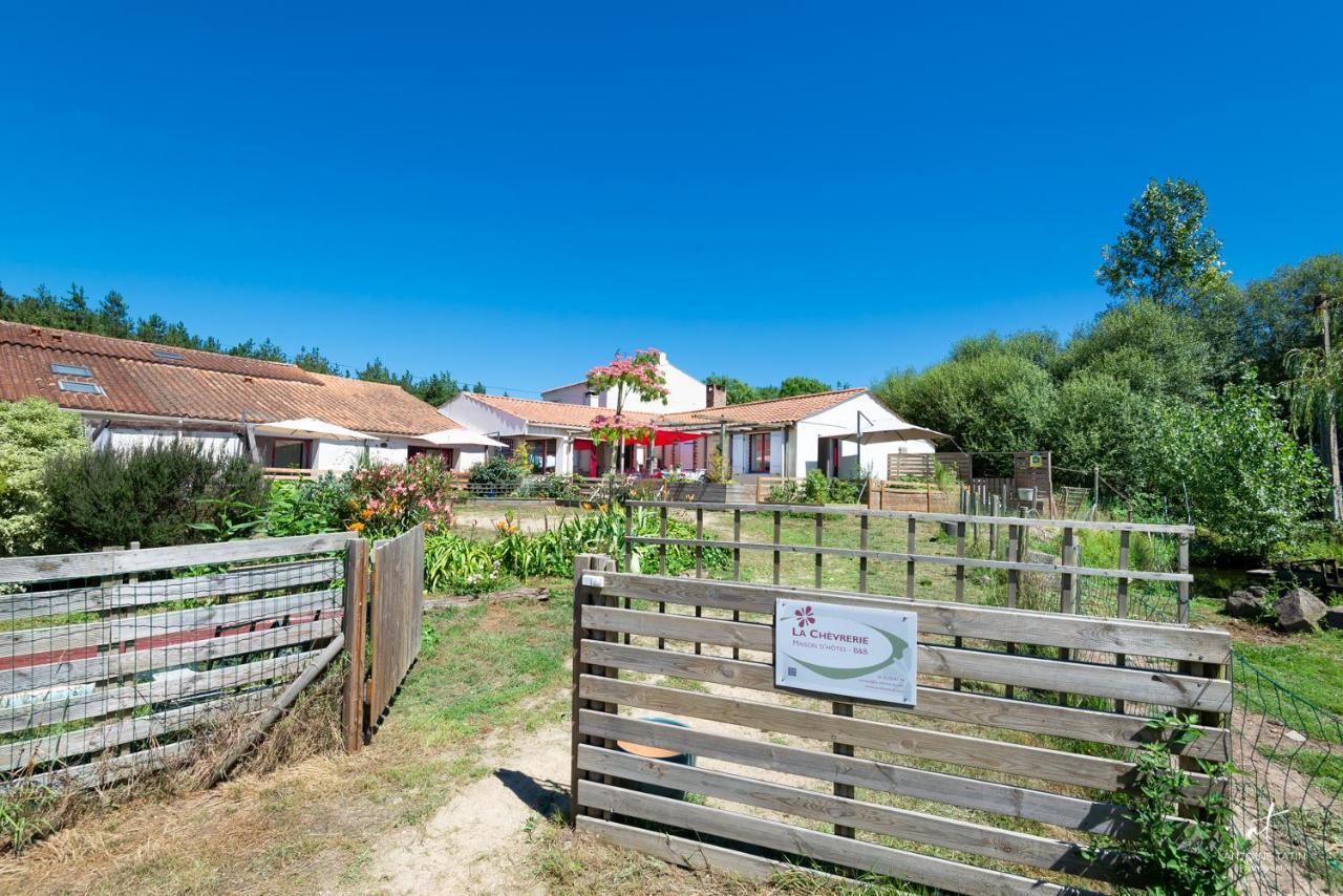 Bed and Breakfast La Chevrerie Vairé Zewnętrze zdjęcie